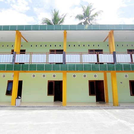 Losmen Alden Kretek Exterior photo