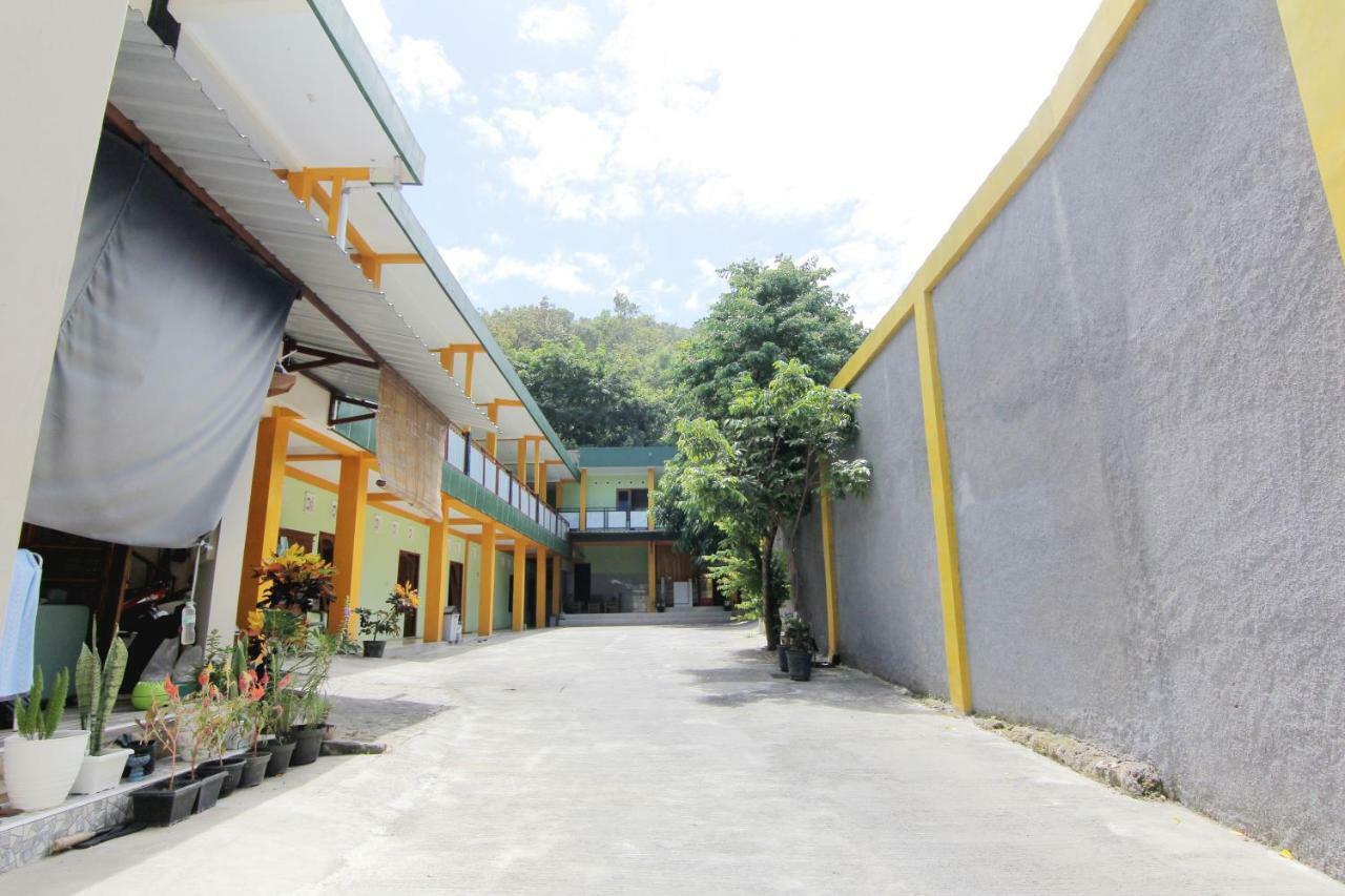 Losmen Alden Kretek Exterior photo